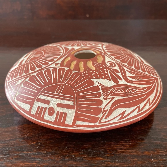 Sally R Garcia signed Seed Pot Pottery - Picture 3 of 9